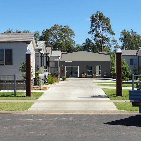 Dalby Tourist Park Hotel ภายนอก รูปภาพ