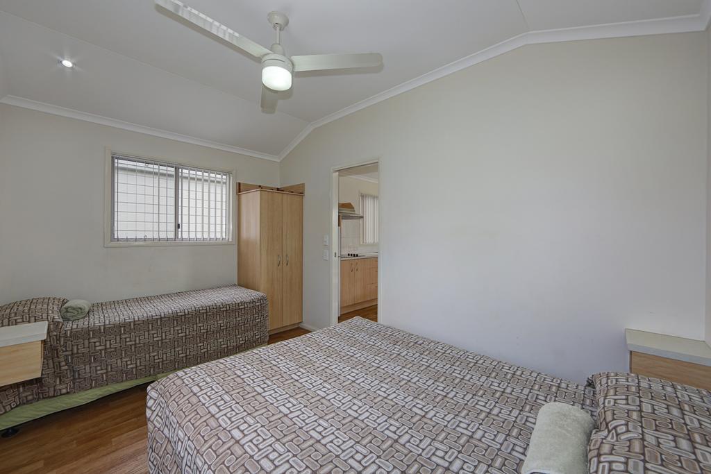 Dalby Tourist Park Hotel ภายนอก รูปภาพ